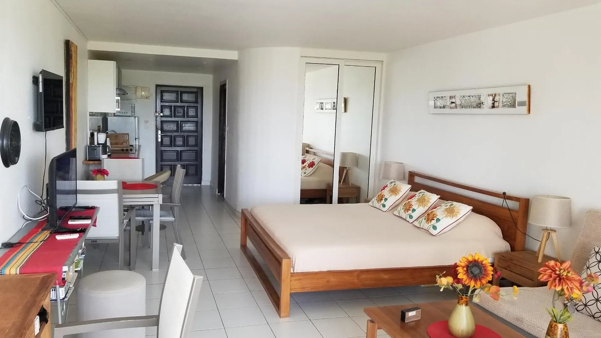 Orient Bay Beach Studio Aparthotel Orient Bay